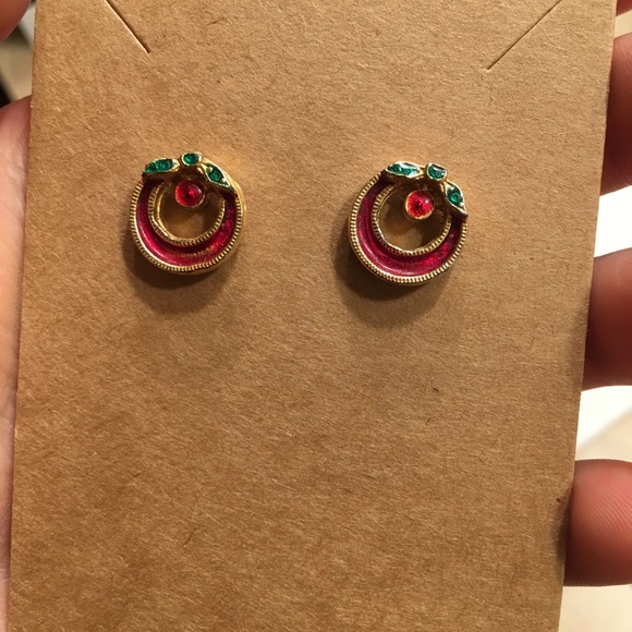 Holiday Christmas wreath earrings - Picture 2 of 5